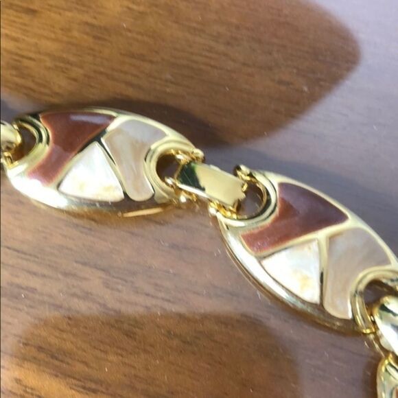 Vintage Style Enamel Necklace - Picture 4 of 6